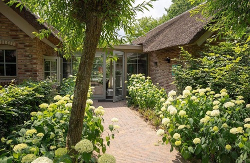 Ermelo House | A luxury studio for 2 people which feels like a loft/hotel suite. With a private kitchen, an infrared sauna, and a lovely terrace. Directly located by the moors of Ermelo, and you can easily walk into the Speulder Forest through the gate.