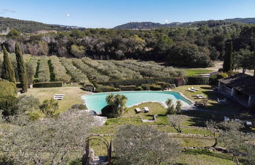 Orgon House | A magnificent property in the Alpilles oozing with the charm of Provence – Sleeps 18
