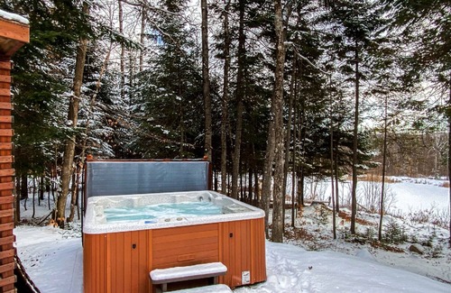 Lac-Sergent Ski Chalet | A magnificent rustic chalet, renovated up to date, where tranquility reigns.