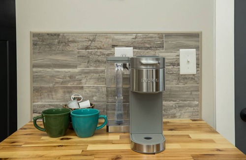 Shenandoah Cabin | A majestic, water's edge retreat on the banks of the Shenandoah River