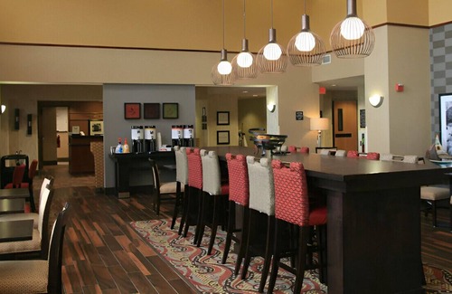 Lino Lakes House | A Memorable Experience w/ Our Lovely King Room