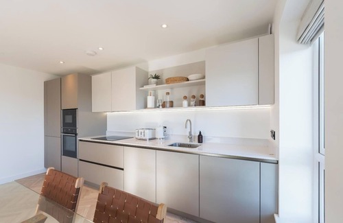 Amlwch Apartment | A modern costal townhouse in the scenic Bull Bay, offering stunning coastal views for up to 4 guests