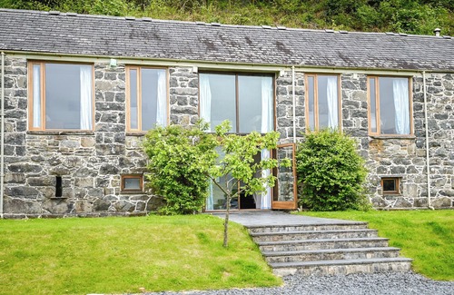 Arthog Cottage | A modern cottage, set in a stone barn not far from Dolgellau and Llwyngwril.