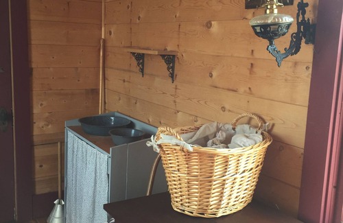 Santa Rita House | A Night in a Homestead