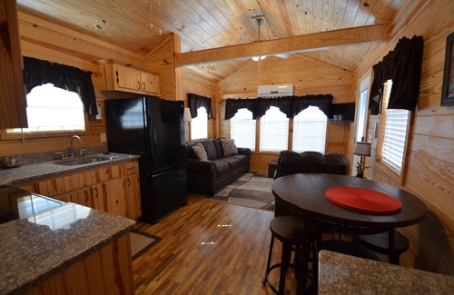 Christopher Creek Cabin | A one bedroom, one bathroom cabin overlooking Christopher Creek.