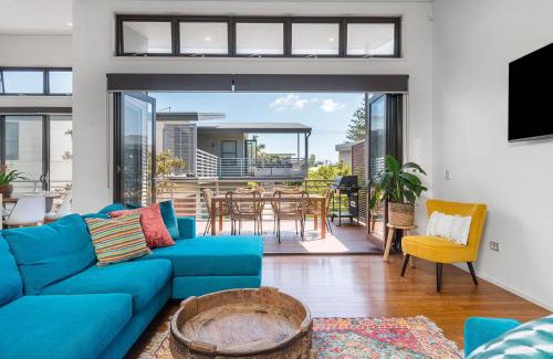 North Creek Villa | A Perfect Stay - Bare Feet