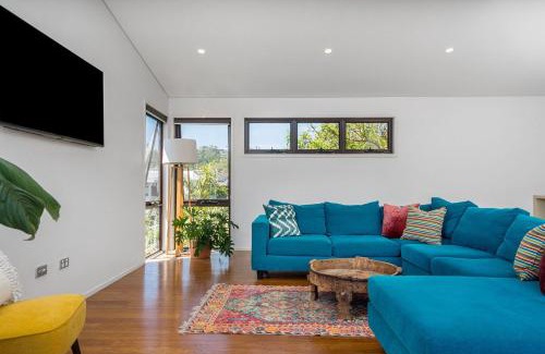 North Creek Villa | A Perfect Stay - Bare Feet