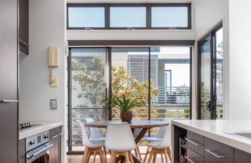 North Creek Villa | A Perfect Stay - Bare Feet