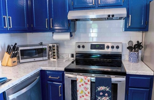 Greensboro House | A prime family friendly location that feels like home away from home!