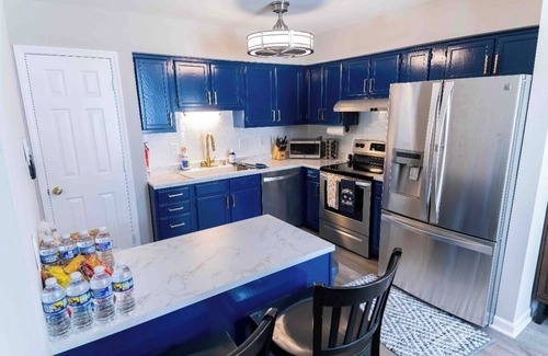Greensboro House | A prime family friendly location that feels like home away from home!