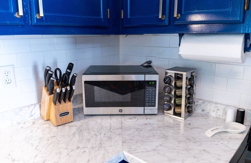 Greensboro House | A prime family friendly location that feels like home away from home!