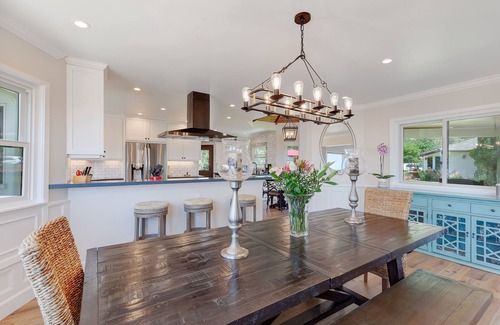 Mount Helix House | A private oasis to relax and play in the comfort of a gated 2-acre estate.