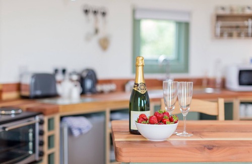 Ryde RV Rental | A quaint, traditional hut in the heart of the Isle of Wight countryside.