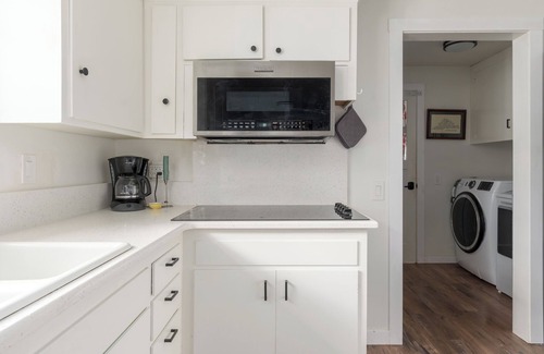 Springfield House | A quiet haven minutes away from highway access.