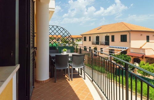 Marina di Ascea Apartment | A really comfortable vacation apartment just 100 m from the long sandy beach.