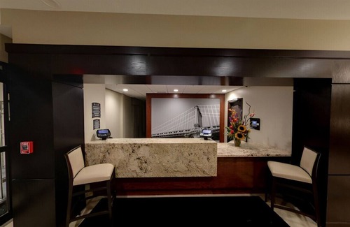 Bryant Pattengill East House | A Relaxing Retreat Experience! W/ BBQ Grills