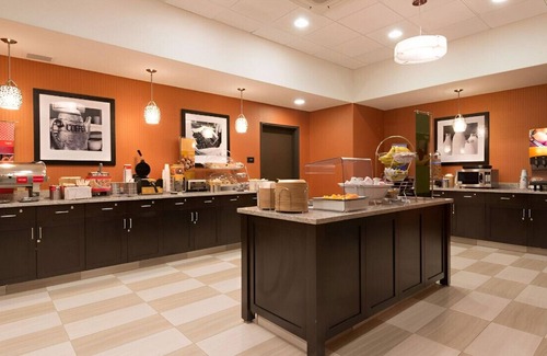 Albuquerque House | A Relaxing Retreat for Families! Free Breakfast
