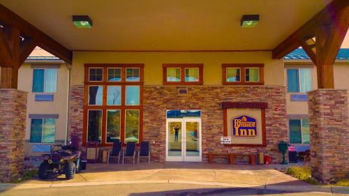 Fairplay Hotel | A Riverside Inn Travelodge by Wyndham