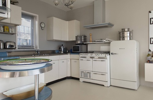 Amsterdam East Boat Rental | A romantic and unique design house boat on the Amstel river in Amsterdam