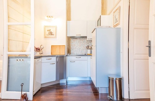 Loriol-du-Comtat Cottage | A romantic cottage for two