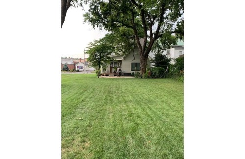 Bardstown Apartment | A Room Off Broadway, a prime downtown hideaway