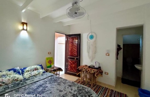 Siwa Bed & Breakfast | A&S House