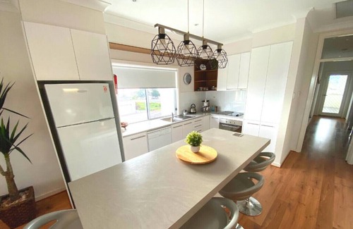 Port Hughes House | A Sea Dream – Upstairs Self Contained Dwelling – Port Hughes