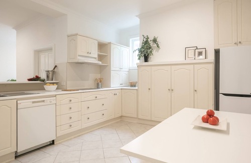 Back Valley Cottage | A secluded rural cottage in lovely gardens minutes from the beach