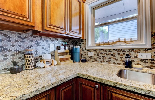 MacGregor Apartment | A Serene 2-bedroom home with private fence and gate in vibrant Houston