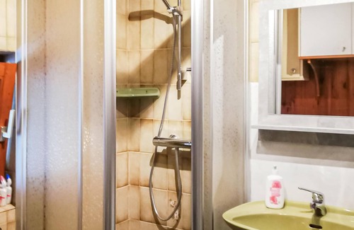 Inzenhof House | A small vacation home in southern Burgenland with just 50 m² of living space is available here south