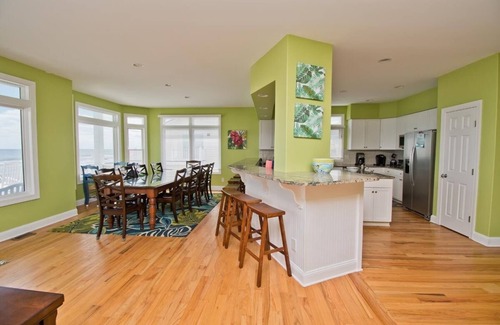 Emerald Isle House | A Southern Exposure, Oceanfront House in Emerald Isle, NC!