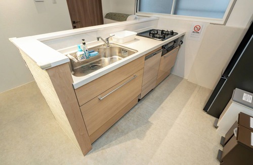 Kanazawa House | A spacious and comfortable room with a 50inch TV /Kanazawa Ishikawa