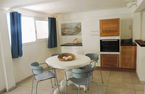 Le Diamant Apartment | A spacious apartment close to the sea