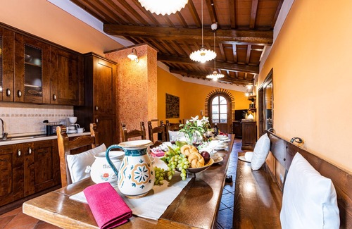 Pescaglia Apartment | A spacius and comfortable apartment with a large terrace