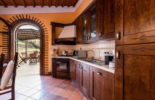 Pescaglia Apartment | A spacius and comfortable apartment with a large terrace