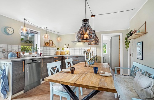 Thisted Municipality House | A special domicile with a large garden and cultivated atmosphere.