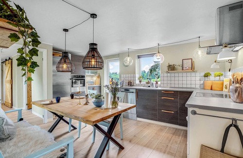 Thisted Municipality House | A special domicile with a large garden and cultivated atmosphere.