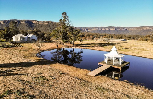 Megalong Valley House | A spectacular farm boasting some of the best views