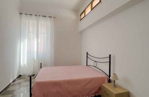 Ladispoli Apartment | A stone's throw from the sea in a central location awaits La Dimora Allegra