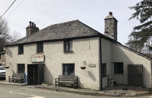 Fivelanes House | A stunning Cornish barn, ideally located for visiting the North and South Coast.