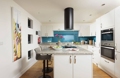 St. Agnes House | A stunning, environmentally friendly holiday haven at Mor Cliff, in an AONB.