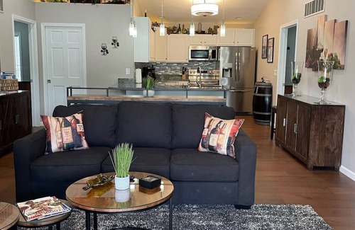 Hermann House | A Stunning Home, newly constructed & furnished