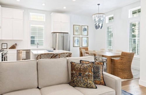 Port Aransas Cottage | A Stylish Coastal Retreat with Resort Amenities at Cinnamon Shore South