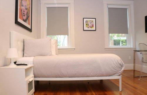 Griggs Park Apartment | A Stylish Stay w/a Queen Bed, Heated Floors. #25