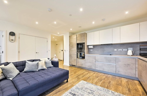 Wall End Apartment | A Stylish Two Bedroom New Apartment + Parking
