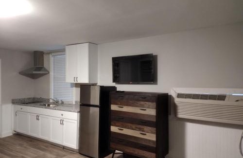Goose Creek Apartment | A sweet modern apt studio in charleston SC