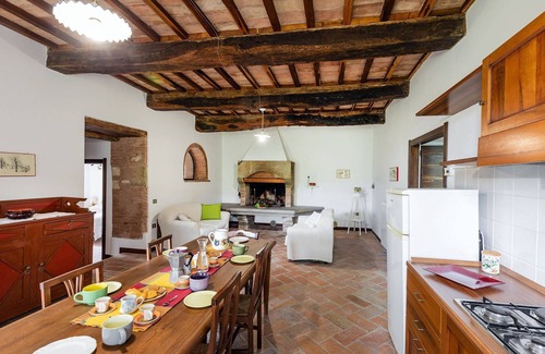 Pioraco House | A total immersion in greenery and tranquillity.