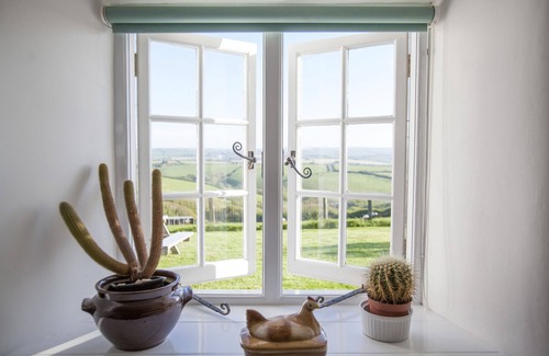 Saint Gennys Cottage | A Traditional Cornish Farm Cottage With Spectacular Coast Views