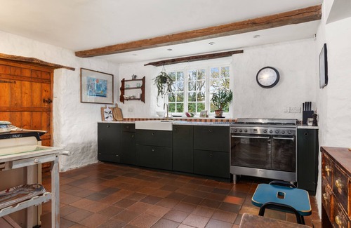 Kilgetty Cottage | A traditional rural Welsh farmhouse with a contemporary style
