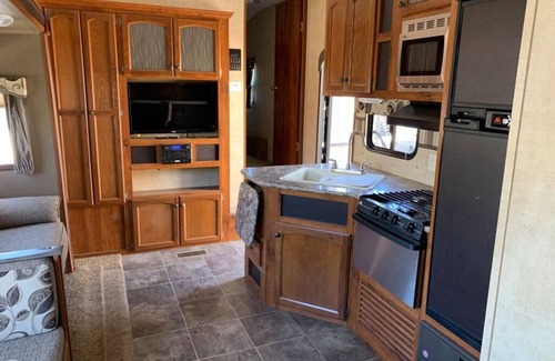 Pueblo House | A Unique Pueblo Getaway in a Quirky Camper Retreat, Super Close to All Amenities
